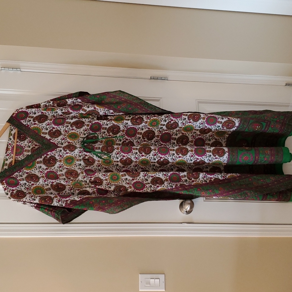 Kaftan lounge swim cover